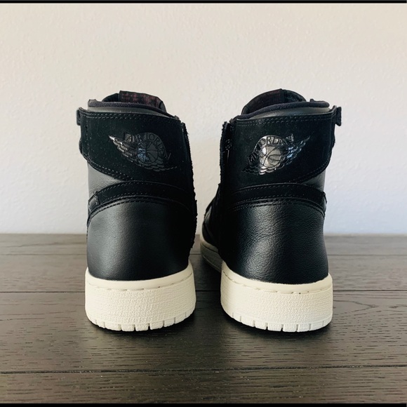 Women’s Air Jordan 1 Rebel XX - Picture 4 of 8